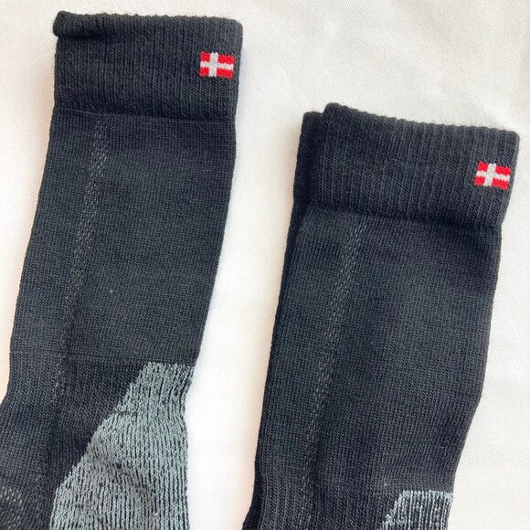 DANISH ENDURANCE Merino Wool Hiking Crew Socks 2 Pair Unisex Medium NEW - Picture 4 of 6